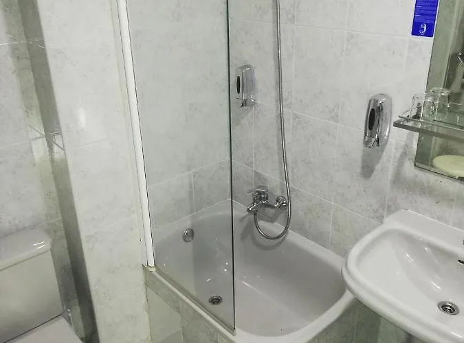 Albor I Pensionat 2*